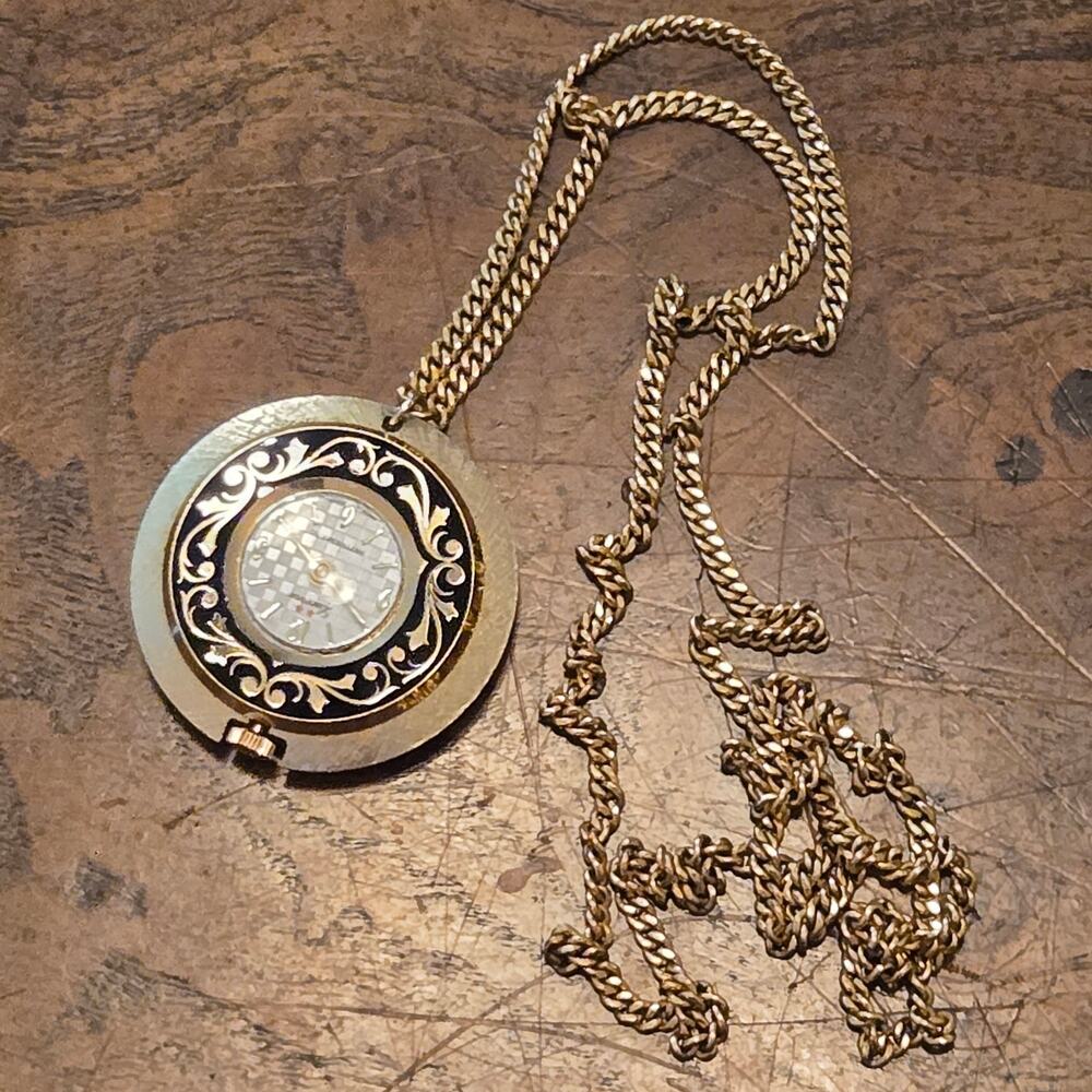 Vintage Lucerne Swiss Mechanical Pendant Watch Necklace Black Enamel Gold Tone